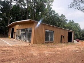 1350 Commerce Dr, Stockbridge, GA à louer Photo principale– Image 1 sur 10