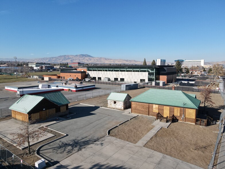 3675 Baker Ln, Reno, NV à louer - Photo de l’immeuble – Image 1 sur 5