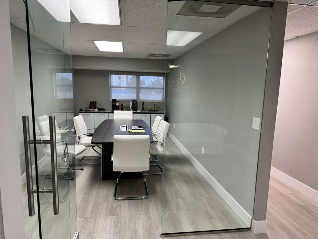 5245 NW 36th St, Miami Springs, FL à louer Photo intérieure– Image 1 sur 7