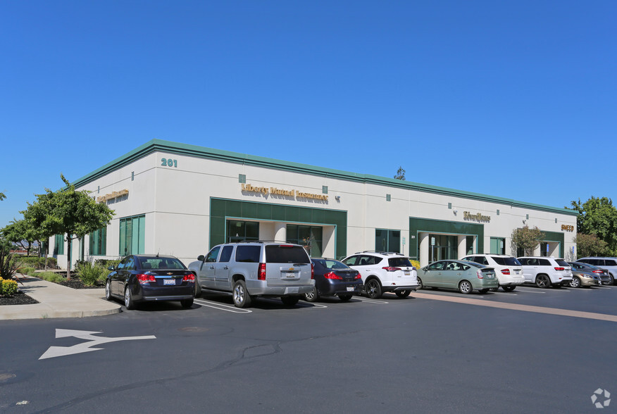 201 Sand Creek Rd, Brentwood, CA à louer - Photo de l’immeuble – Image 2 sur 4