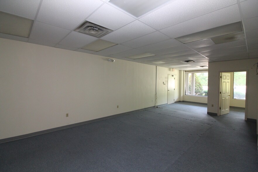 431 Route 22 E, White House Station, NJ à louer - Autre – Image 3 sur 8