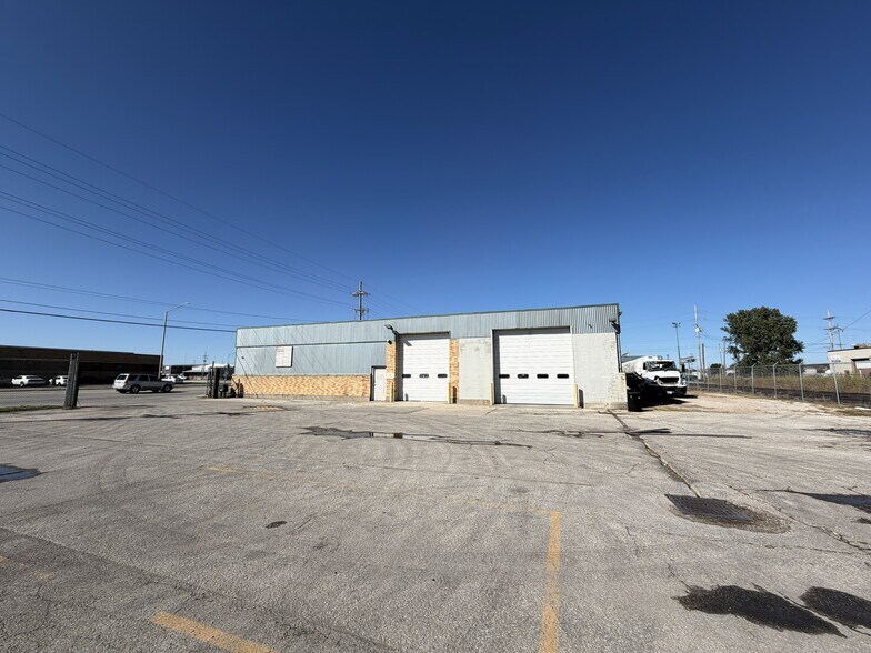 3299 N 7th St Tfwy, Kansas City, KS à vendre - Photo de l’immeuble – Image 2 sur 17