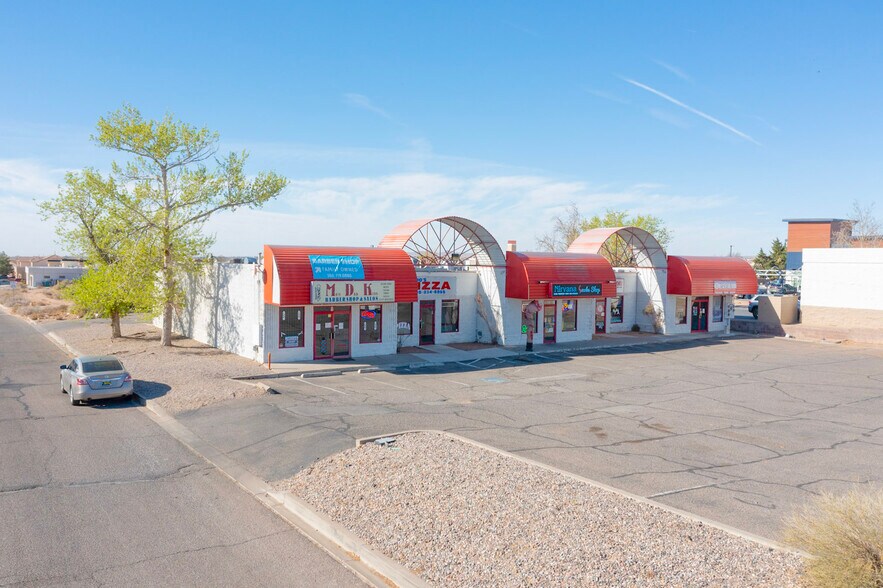 2418 Southern Blvd, Rio Rancho, NM à louer - Photo de l’immeuble – Image 3 sur 19