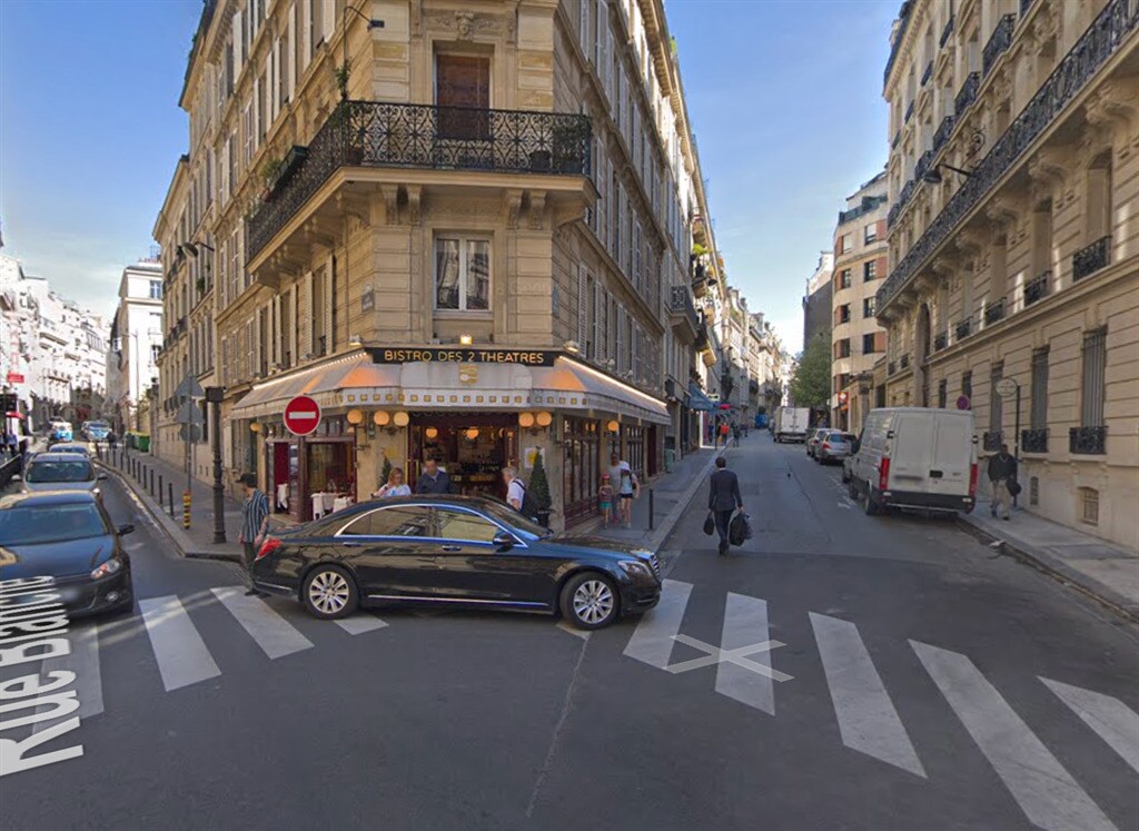Local commercial dans Paris à louer Photo de l’immeuble– Image 1 sur 2