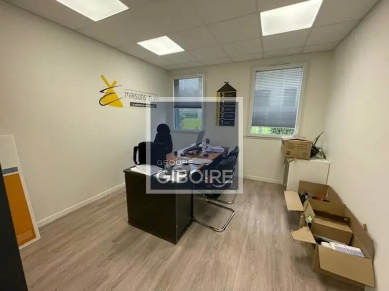 Bureau dans Cesson-Sévigné à vendre - Photo intérieure – Image 2 sur 5