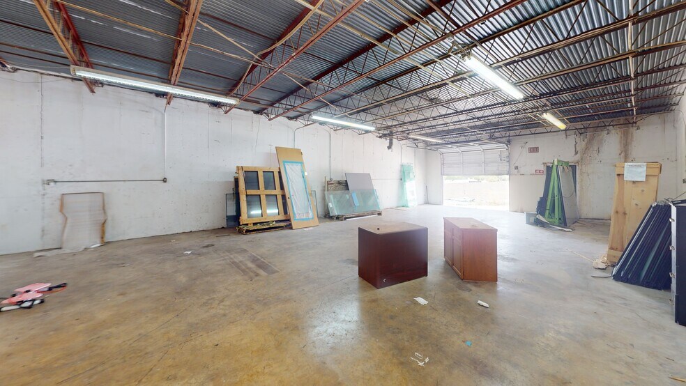 10919-10927 Iota Dr, San Antonio, TX à louer - Photo de l’immeuble – Image 3 sur 11