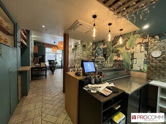 Plus de détails pour Local commercial à louer