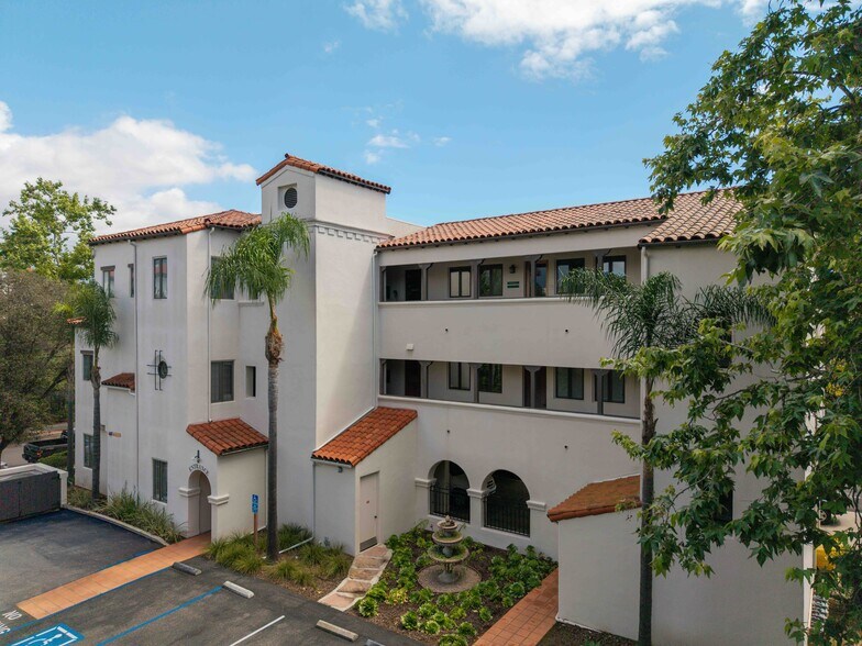 504 W Pueblo St, Santa Barbara, CA à vendre - Photo de l’immeuble – Image 2 sur 30
