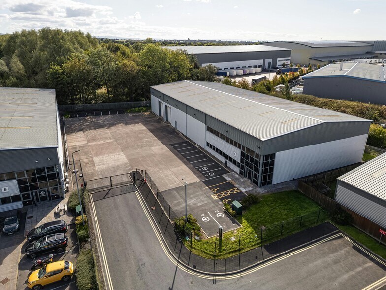 Pilsworth Rd, Heywood à louer - Photo de l’immeuble – Image 1 sur 7