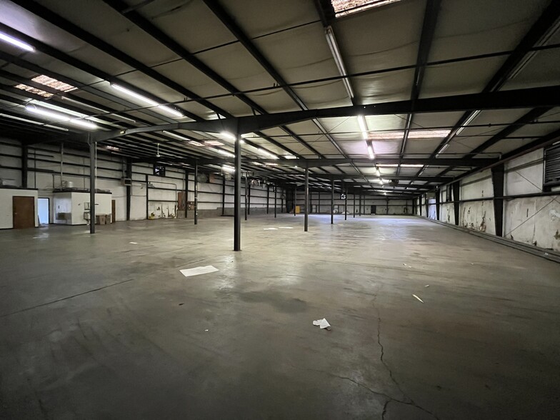 205 SE Market St, Reidsville, NC à louer - Photo intérieure – Image 3 sur 12