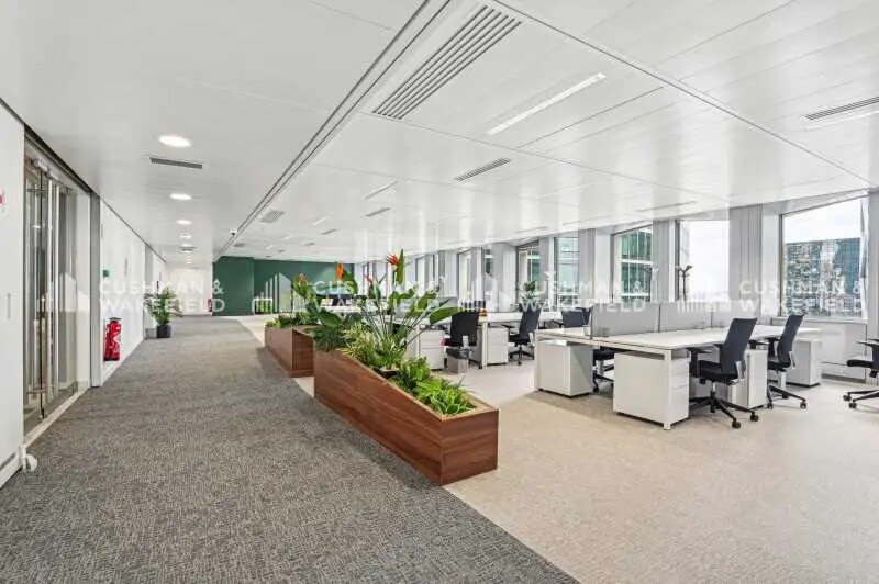 33 Place Des Corolles, Courbevoie à louer Photo de l’immeuble– Image 1 sur 14