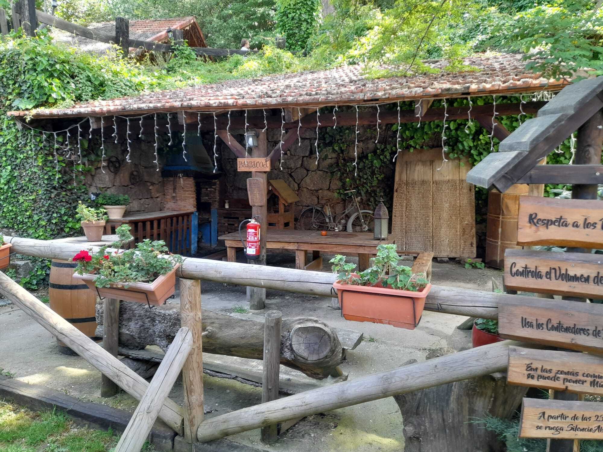 Services hôteliers dans Cercedilla, Madrid à vendre Photo de l’immeuble– Image 1 sur 25