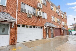 Plus de détails pour 2247 Harman St, Ridgewood, NY - Logement à vendre