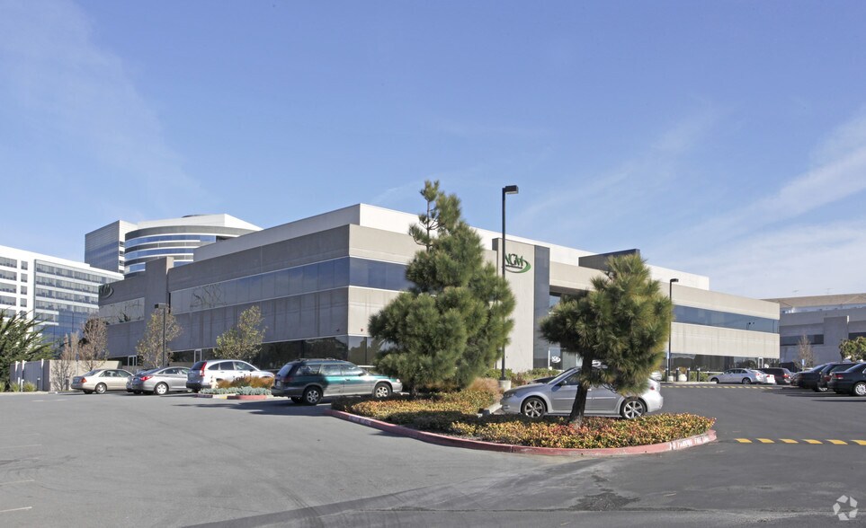650 Gateway Blvd, South San Francisco, CA à louer - Photo de l’immeuble – Image 2 sur 4