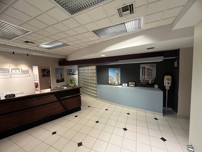 888 S Andrews Ave, Fort Lauderdale, FL à louer - Photo intérieure – Image 3 sur 10