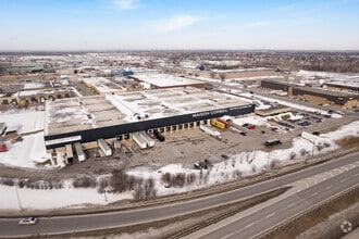 2750 Av Francis-Hughes, Laval, QC - VUE AÉRIENNE  vue de carte