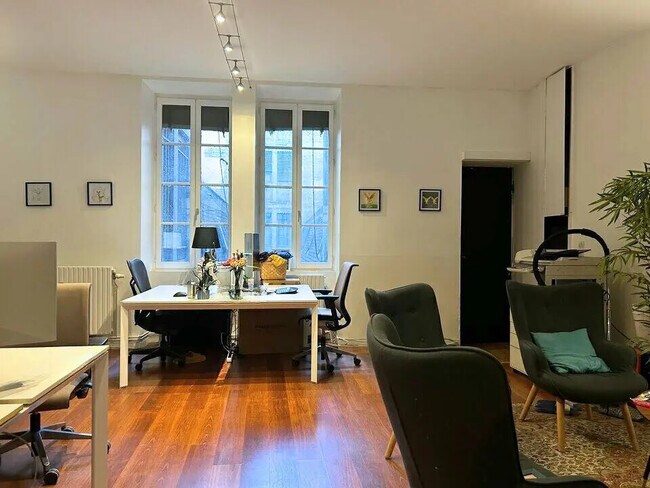 Plus de détails pour Bureau à louer
