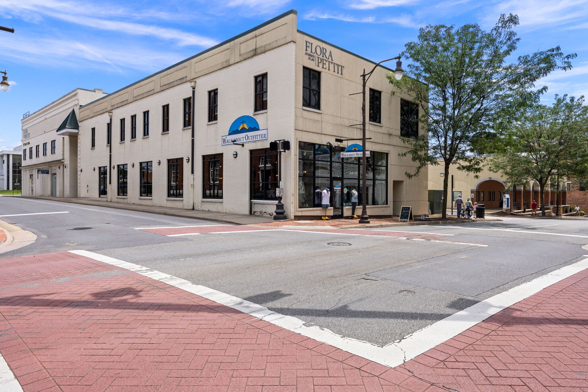 90 N Main St, Harrisonburg, VA à vendre Photo de l’immeuble– Image 1 sur 29
