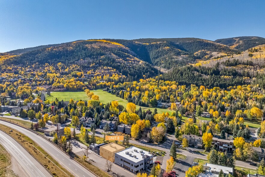 211 Eagle Rd, Avon, CO à vendre - Photo de l’immeuble – Image 1 sur 4