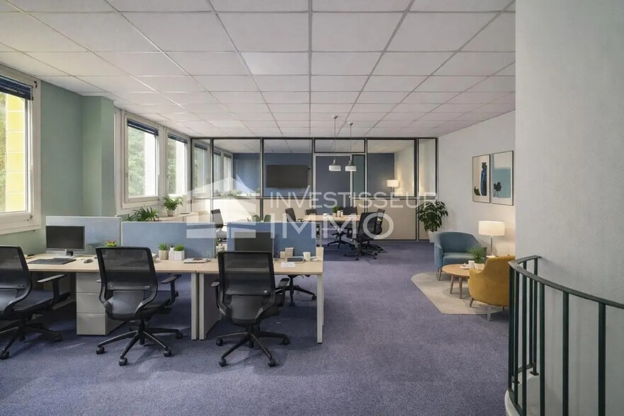 Local d’activités dans Lognes à louer - Photo intérieure – Image 2 sur 5