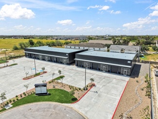 Plus de détails pour 1100 E Whitewing Ave, McAllen, TX - Local d'activités à louer