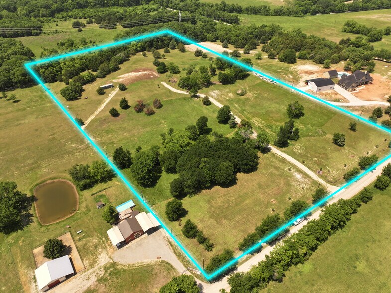 627 Homer Smith Rd, Van Alstyne, TX à vendre - Photo de l’immeuble – Image 3 sur 24