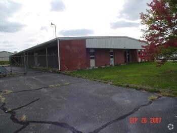 3075 Enterprise Dr, Saginaw, MI à louer - Photo de l’immeuble – Image 2 sur 3