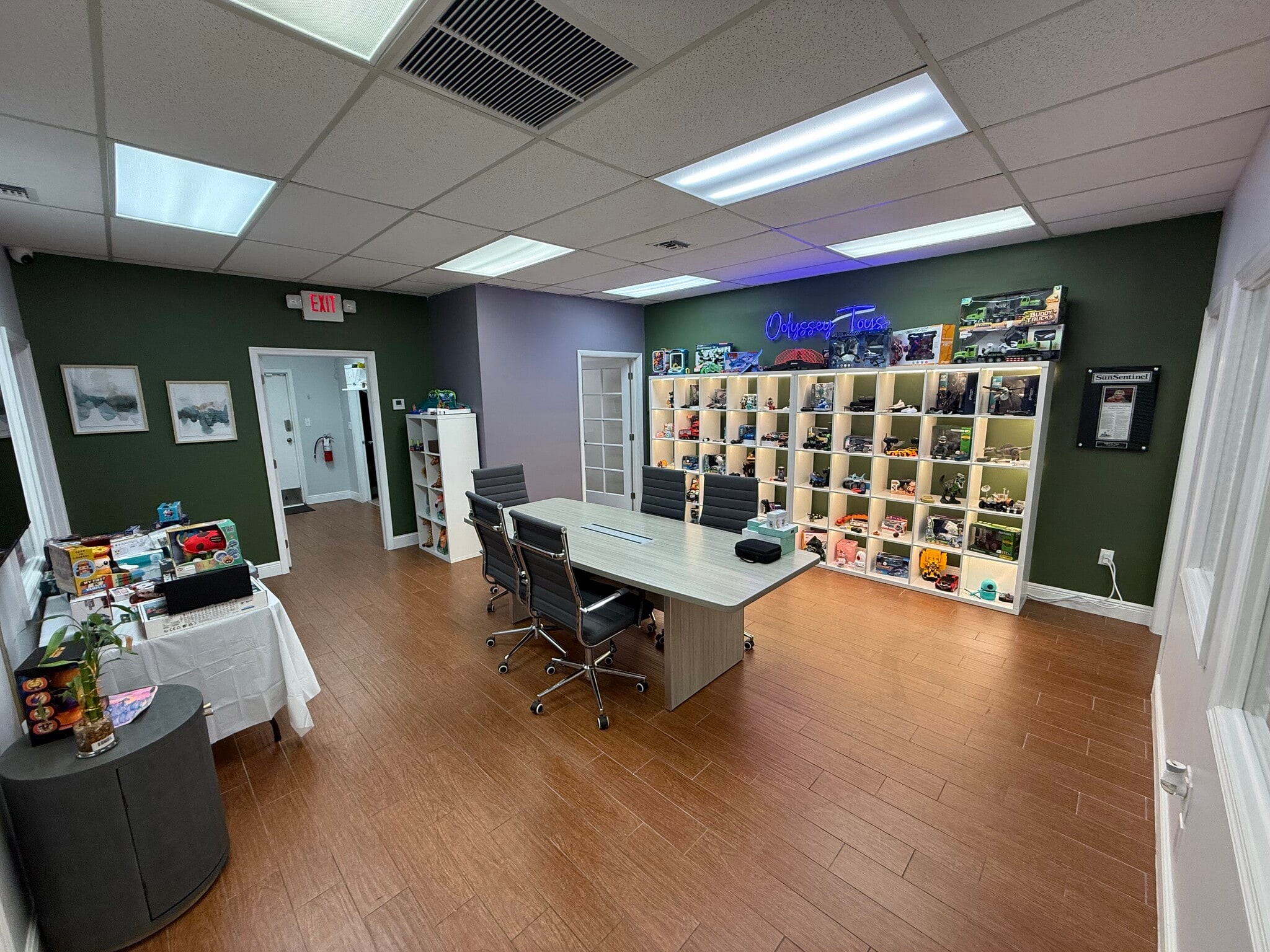 7301 NW 4th St, Plantation, FL à louer Photo de l’immeuble– Image 1 sur 10