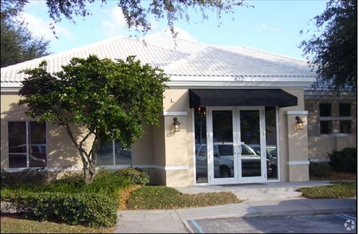 422 Jacksonville Dr, Jacksonville Beach, FL à louer - Photo de l’immeuble – Image 3 sur 6