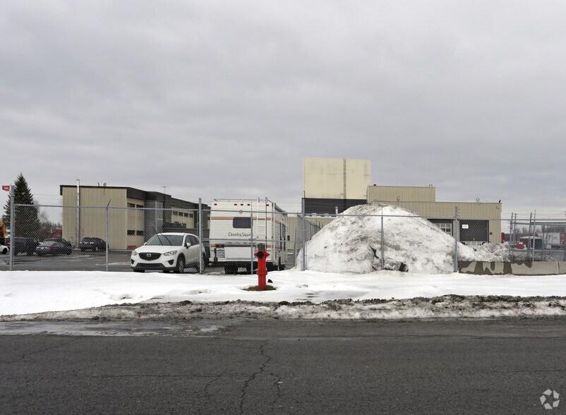4 Rue Du Transport, Coteau-du-lac, QC à louer - Photo de l’immeuble – Image 2 sur 2