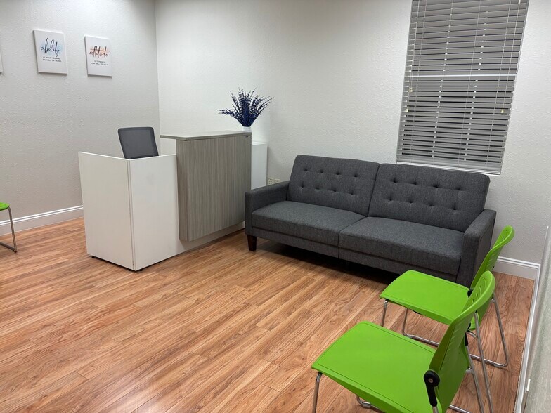 1817 Crescent Blvd, Orlando, FL à louer - Photo de l’immeuble – Image 3 sur 11