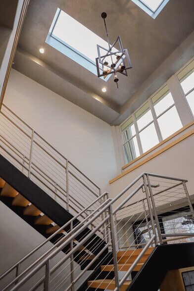 4301 Canal Ave SW, Grandville, MI à louer - Photo de l’immeuble – Image 3 sur 9