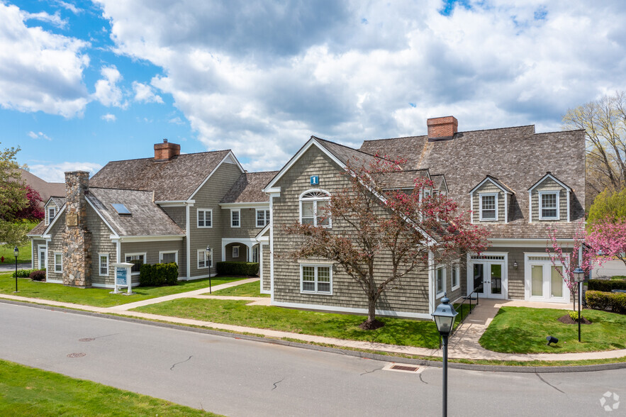 900 Main St S, Southbury, CT à louer - Photo de l’immeuble – Image 3 sur 4