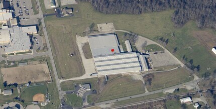 3813 W KY 146, Buckner, KY à louer Photo de l’immeuble– Image 1 sur 8