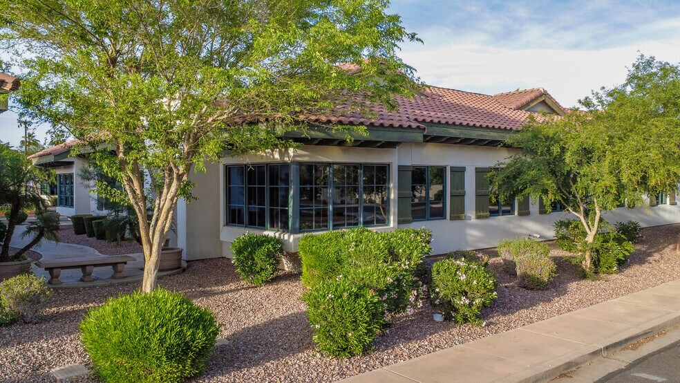 1757 E Baseline Rd, Gilbert, AZ à vendre - Photo de l’immeuble – Image 3 sur 6