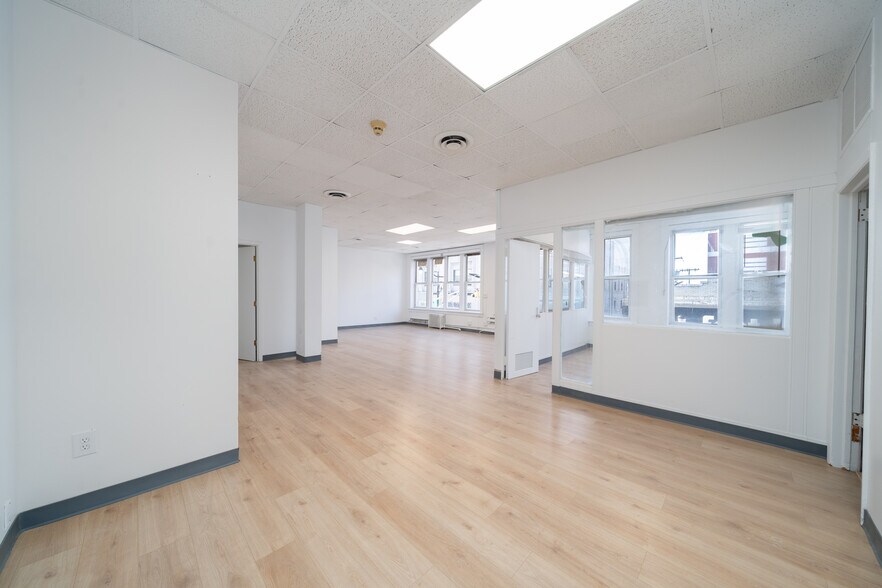3600 Bergenline Ave, Union City, NJ à louer - Photo intérieure – Image 2 sur 29