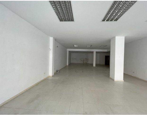 Local commercial dans Coria del Río, Sevilla à vendre - Photo intérieure – Image 3 sur 17