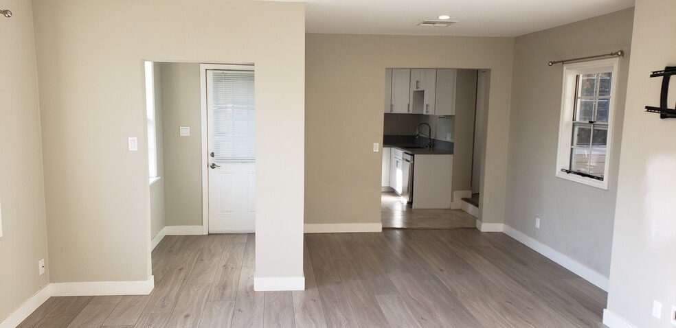 11346 Santol Dr, Sylmar, CA à vendre - Photo intérieure – Image 2 sur 27