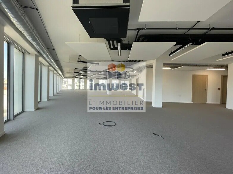 Bureau dans Rennes à louer - Photo de l’immeuble – Image 3 sur 4