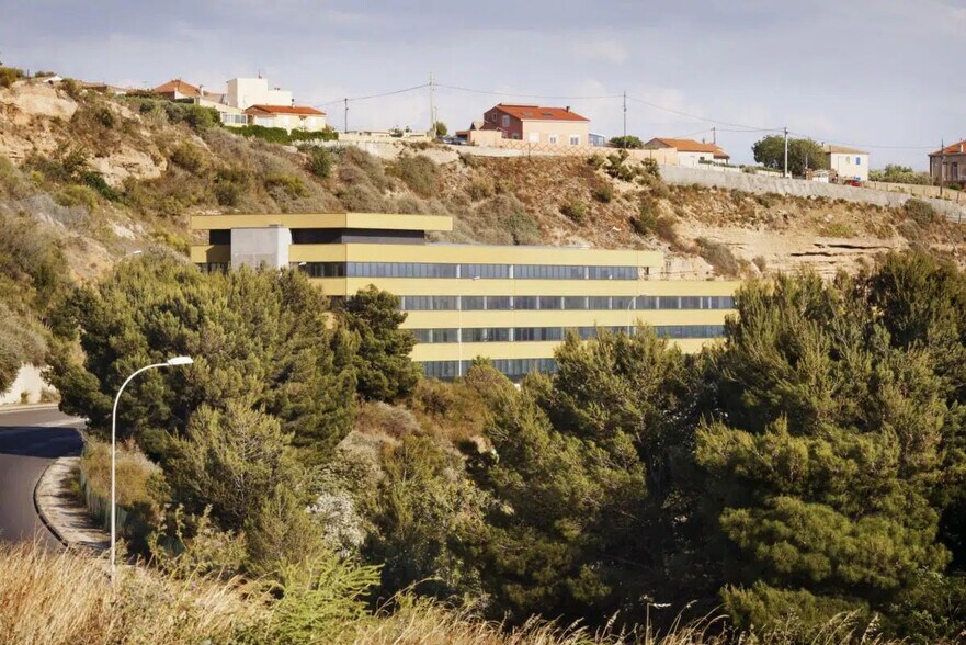 Bureau dans Marseille à louer - Photo de l’immeuble – Image 2 sur 29