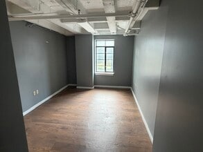 1405 Pine St, Saint Louis, MO à louer Photo intérieure– Image 2 sur 9