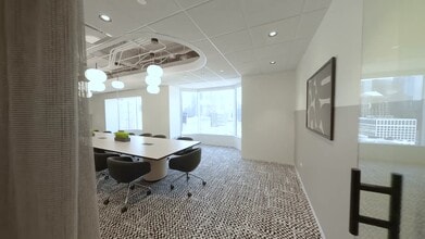 425 S Financial Pl, Chicago, IL à louer - Vidéo sur l’annonce professionnelle 
