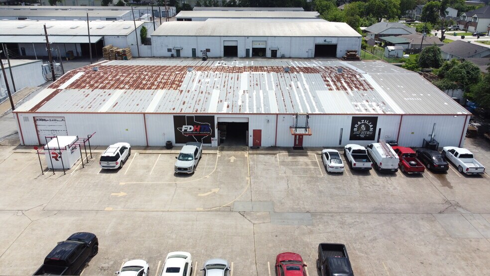 9881 Tanner Rd, Houston, TX à vendre - Photo de l’immeuble – Image 3 sur 4