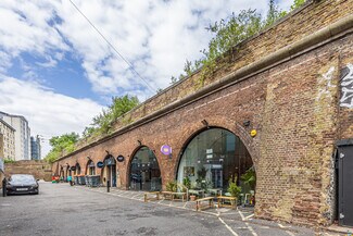 Plus de détails pour 303 Holloway Rd, Londres - Local commercial à louer