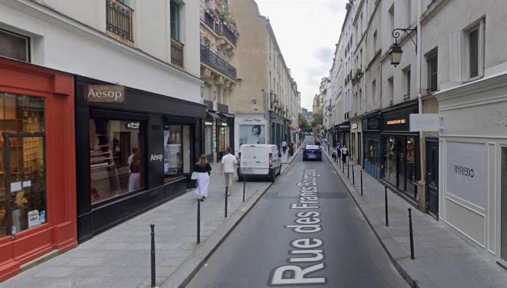 Local commercial dans Paris à louer Photo de l’immeuble– Image 1 sur 2