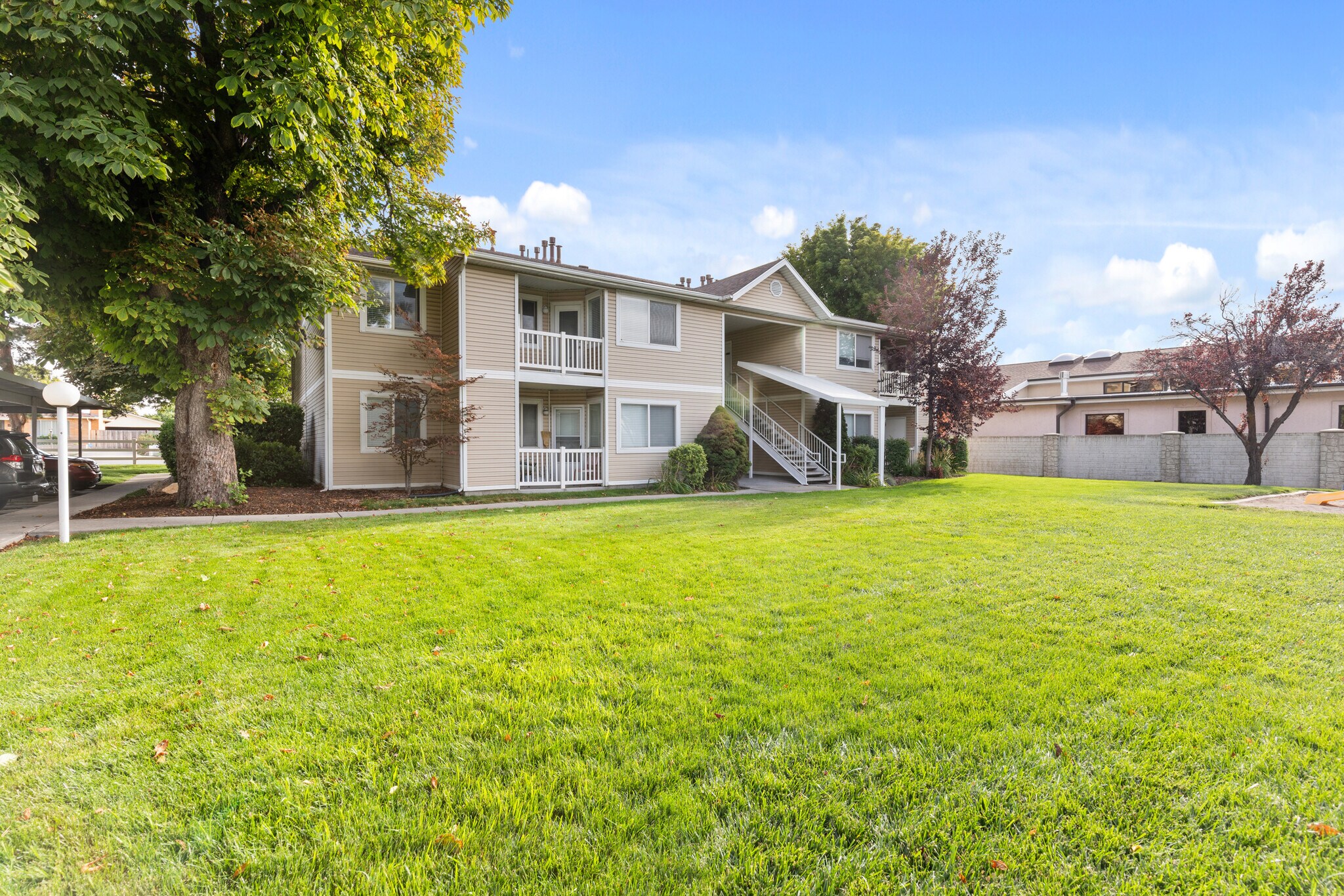 221 E Fort Union Blvd, Midvale, UT à vendre Photo principale– Image 1 sur 21