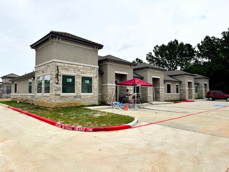 12438 Spring Cypress Rd, Tomball, TX à vendre - Photo de la construction – Image 3 sur 10