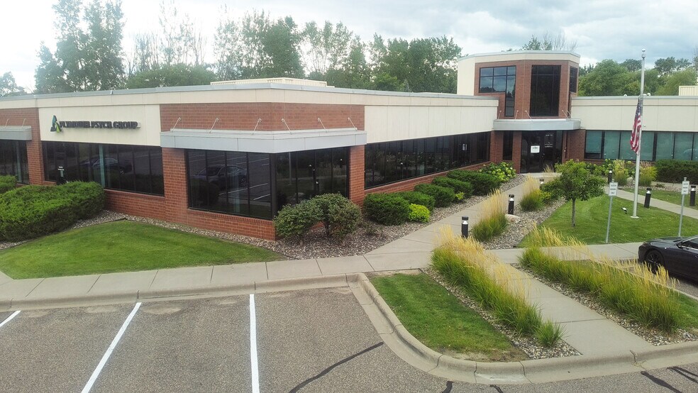 9655 Schmidt Lake Rd, Plymouth, MN à vendre - Aérien – Image 2 sur 14