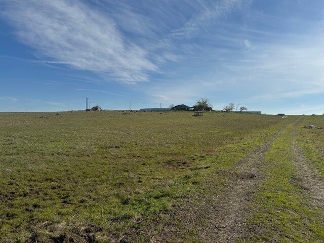 34008 Heiskell Dr, Raymond, CA à vendre Photo principale– Image 1 sur 15