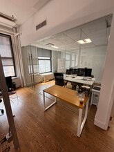115 E 23rd St, New York, NY à louer Photo intérieure– Image 2 sur 14